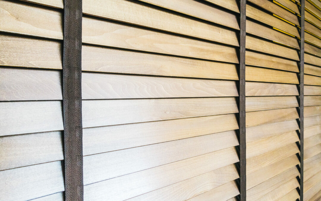 Which Is Better: Wood Blinds Or Faux Wood Blinds