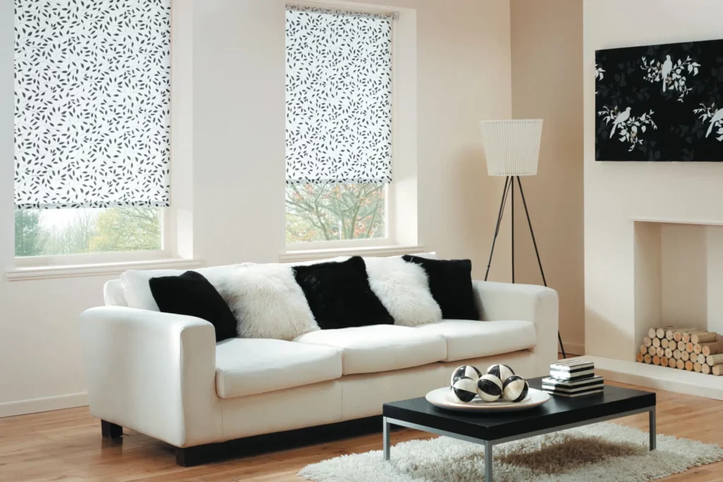 LL_Roller_Chatsworth_Black_3-1-opti